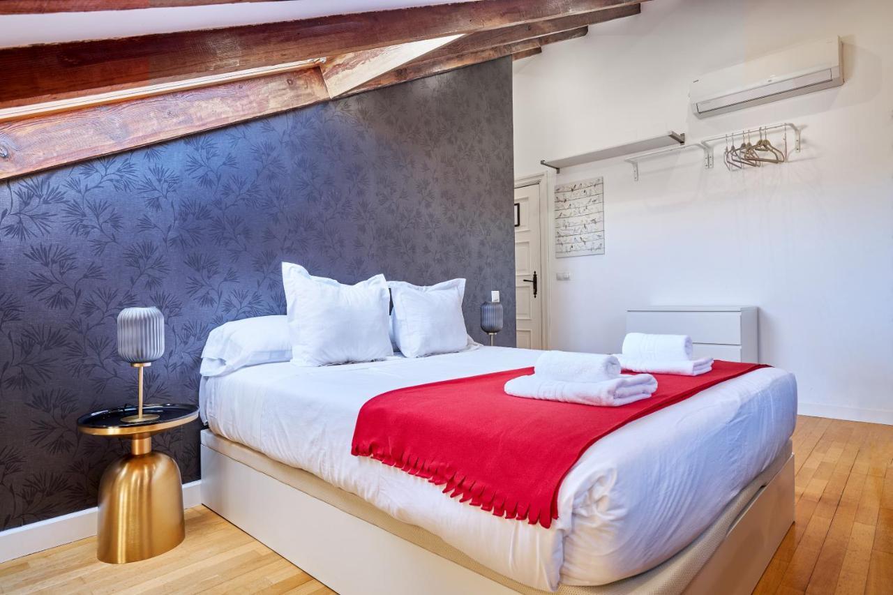 Plaza Mayor Apartment Madrid Bagian luar foto