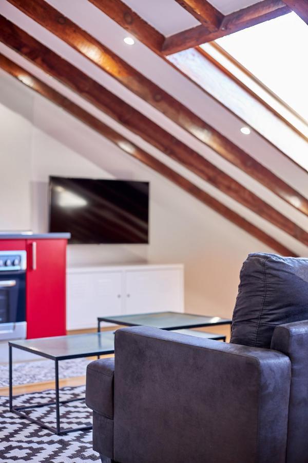Plaza Mayor Apartment Madrid Bagian luar foto